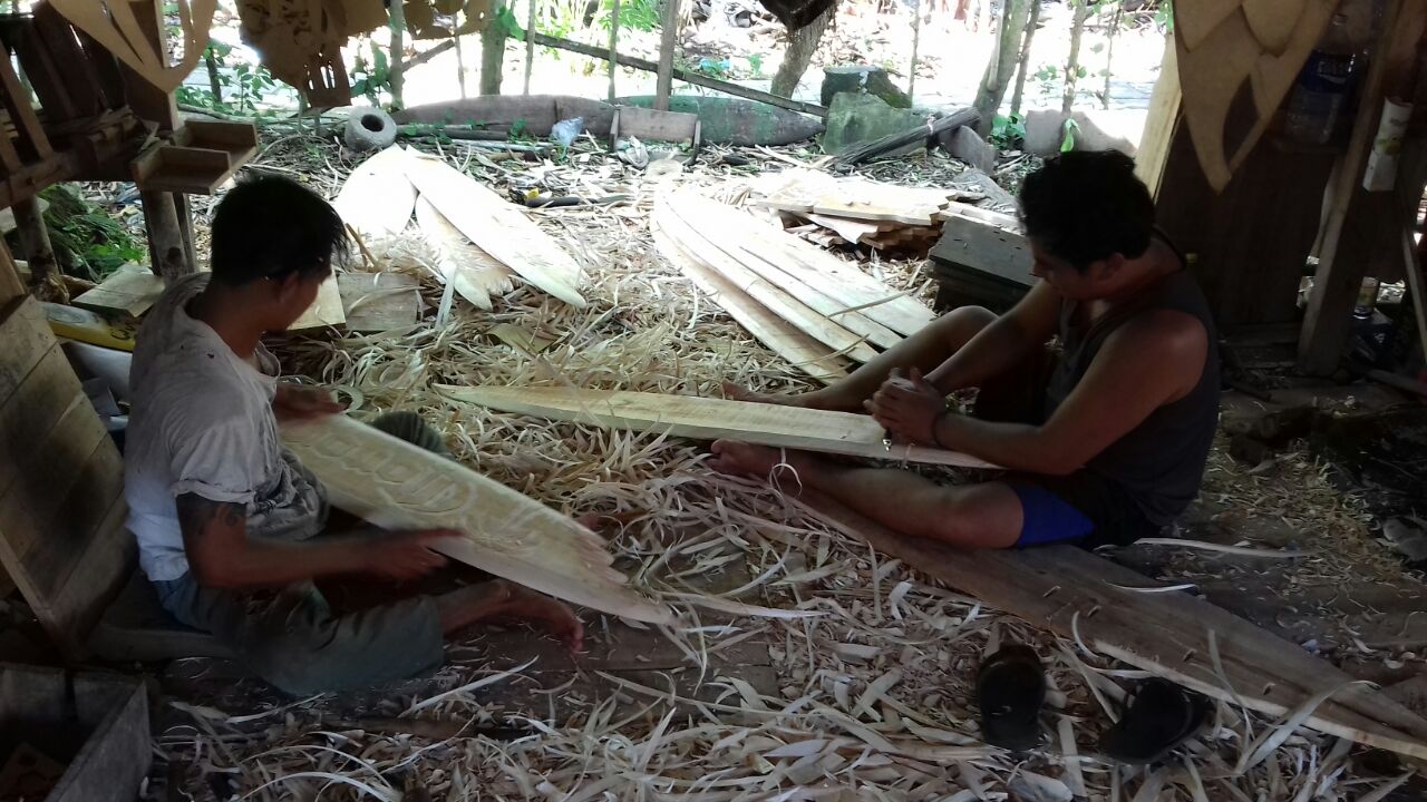 Workshop tiki carving - bali handicrafts